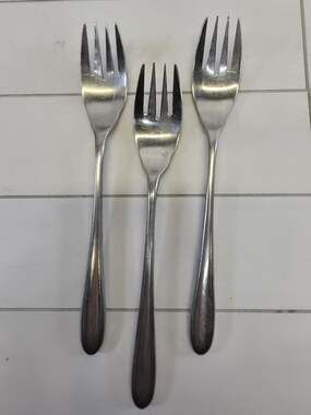 3 Salad Forks Washington Forge TEARDROP Stainless Korea 6 3/8"